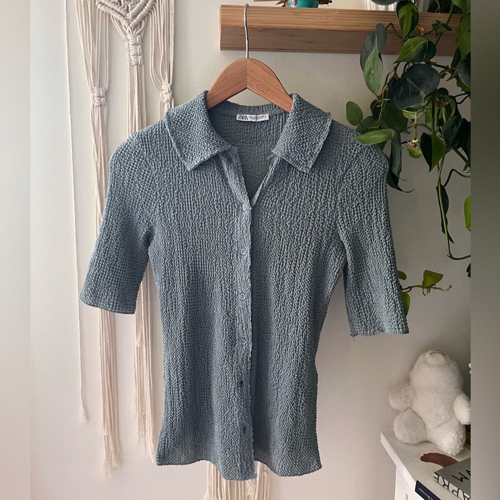 Zara Dusty blue waffle knit shirt